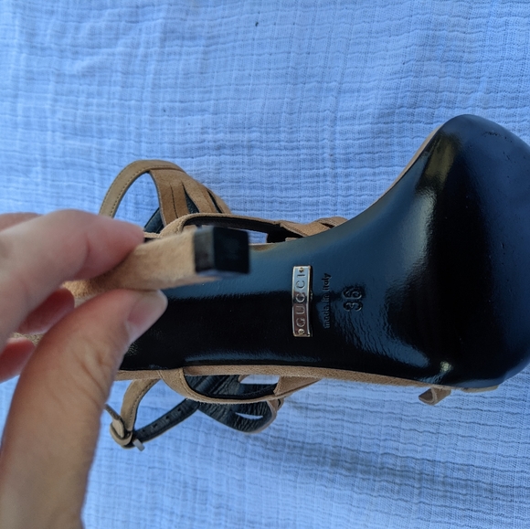 *** Gucci Suede Gladiator Fringe Becky Sandals Heels - Picture 8 of 16